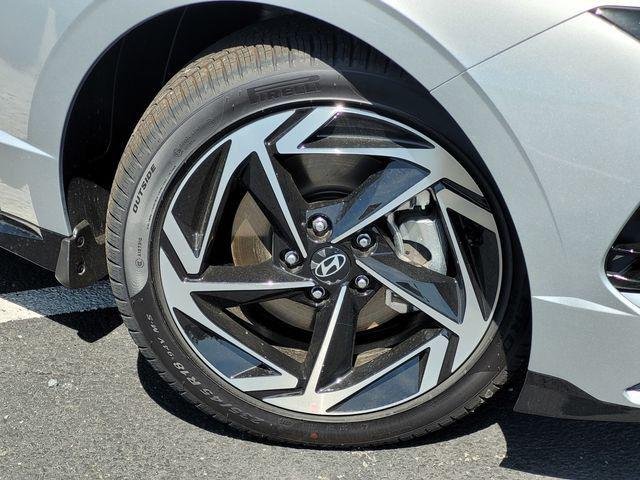 New 2026 Silver Hyundai SEL Sport image 9