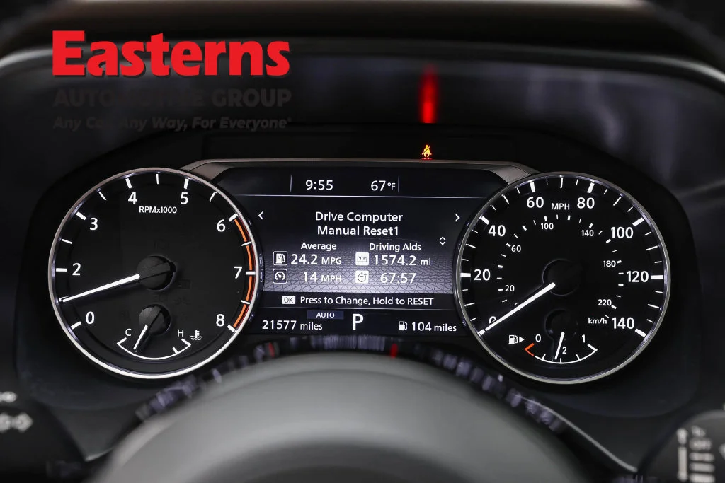 Used 2023 Gray Nissan SV image 18