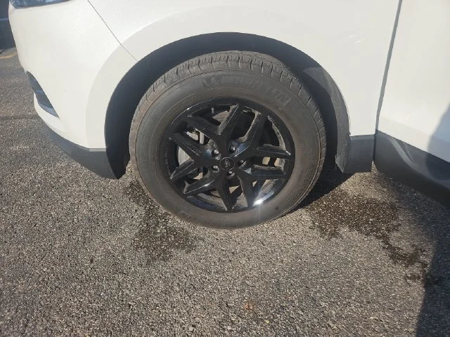 Used 2023 White Ford SEL image 47