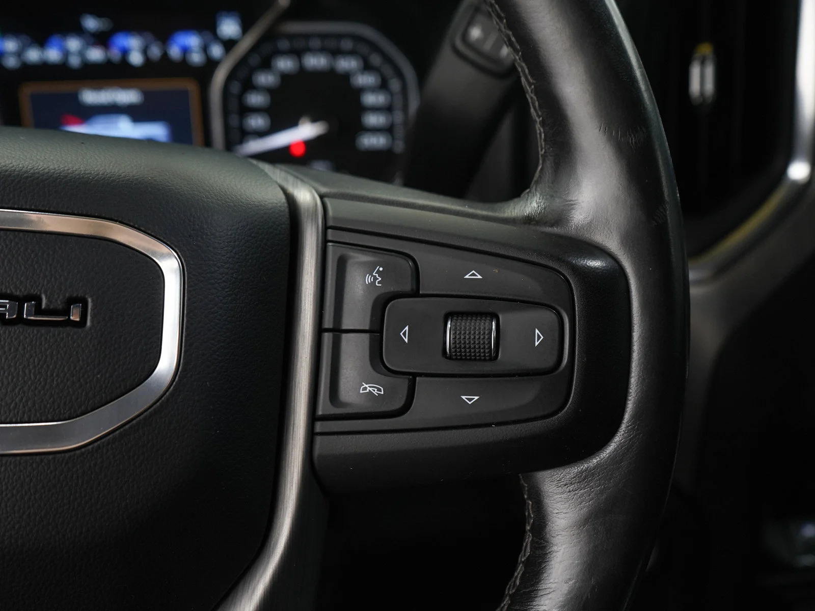 Used 2019 Black GMC Denali image 30