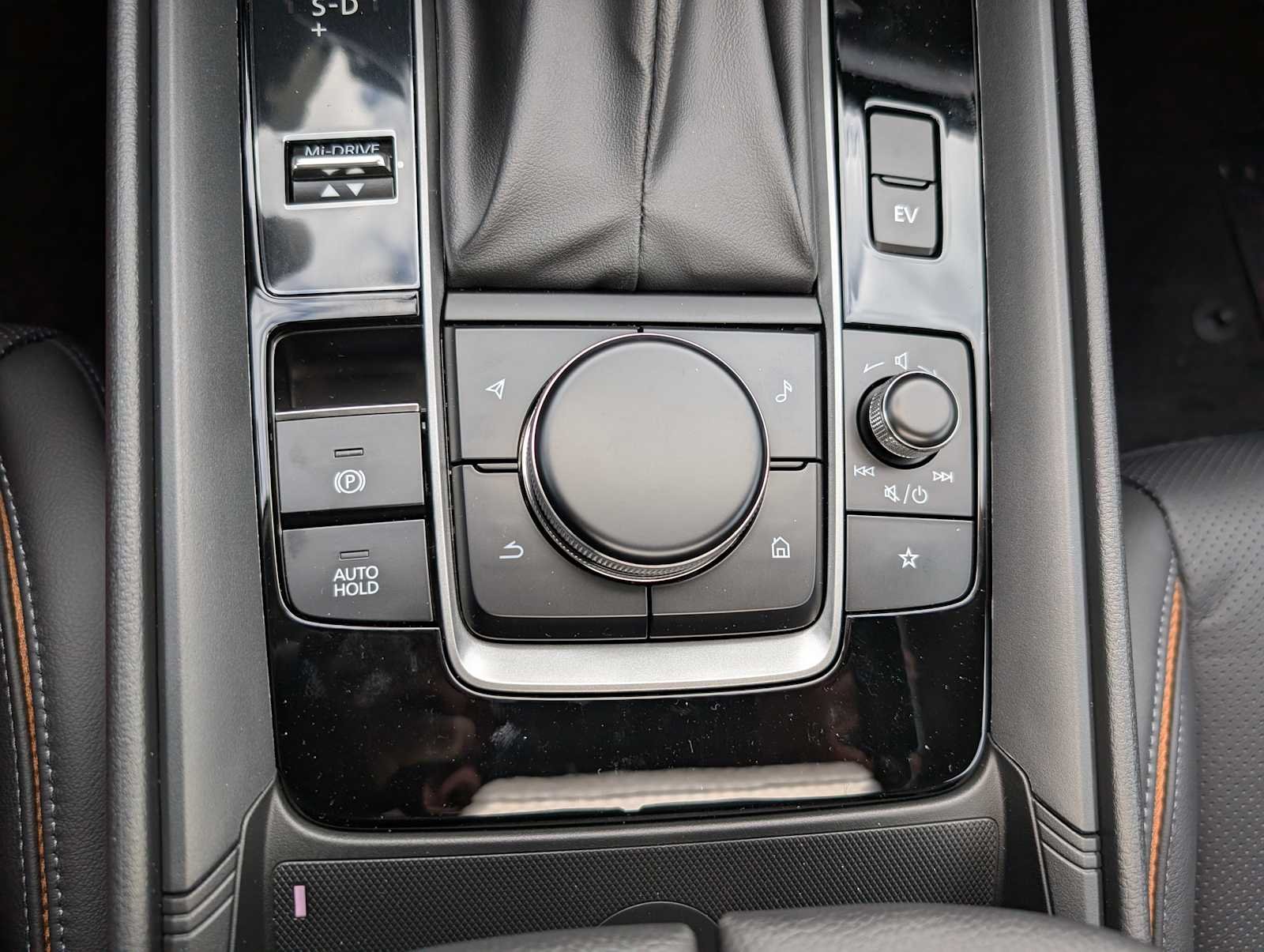 2026 Mazda CX-50 Premium - Photo 23