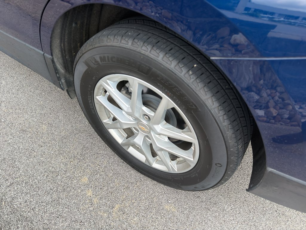 Used 2022 Blue Glow Metallic Chevrolet LT image 10