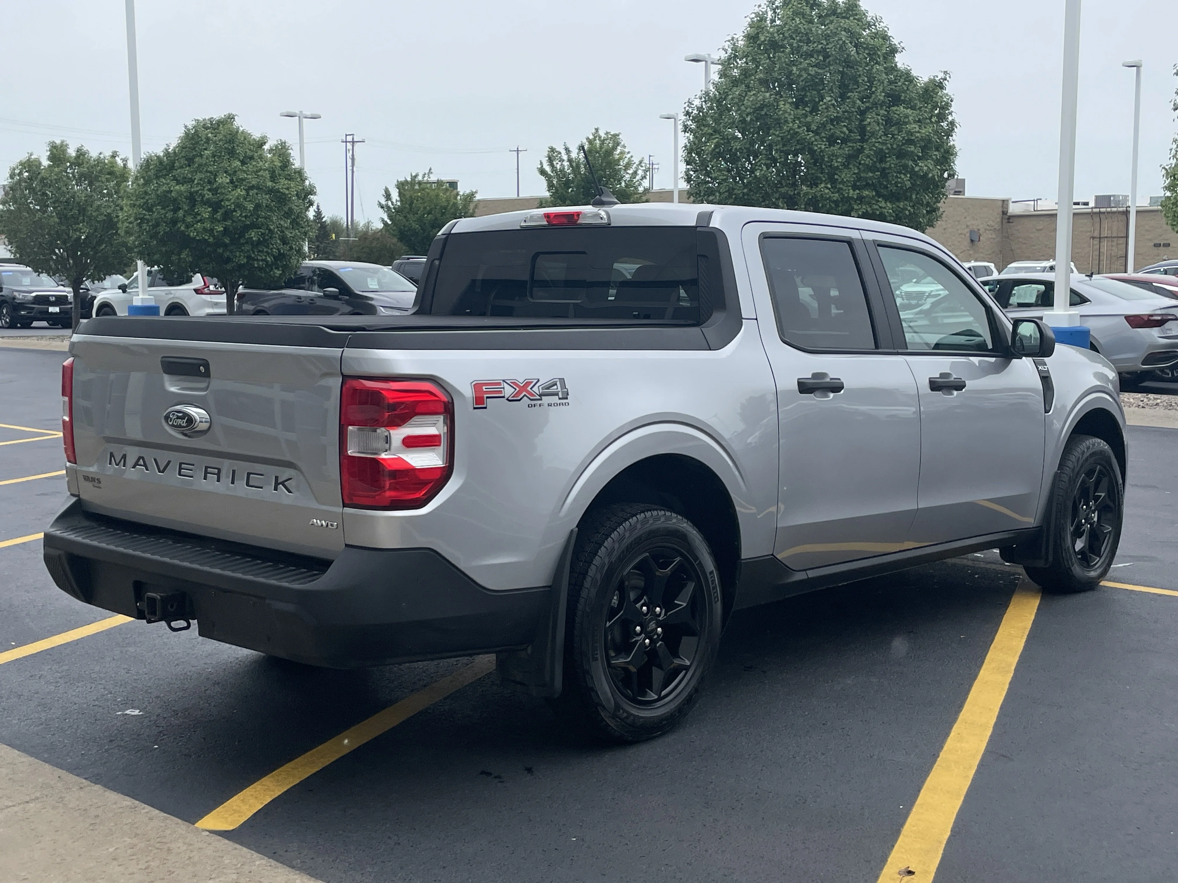 Used 2022 Iconic Silver Metallic Ford XLT AWD SuperCrew image 7