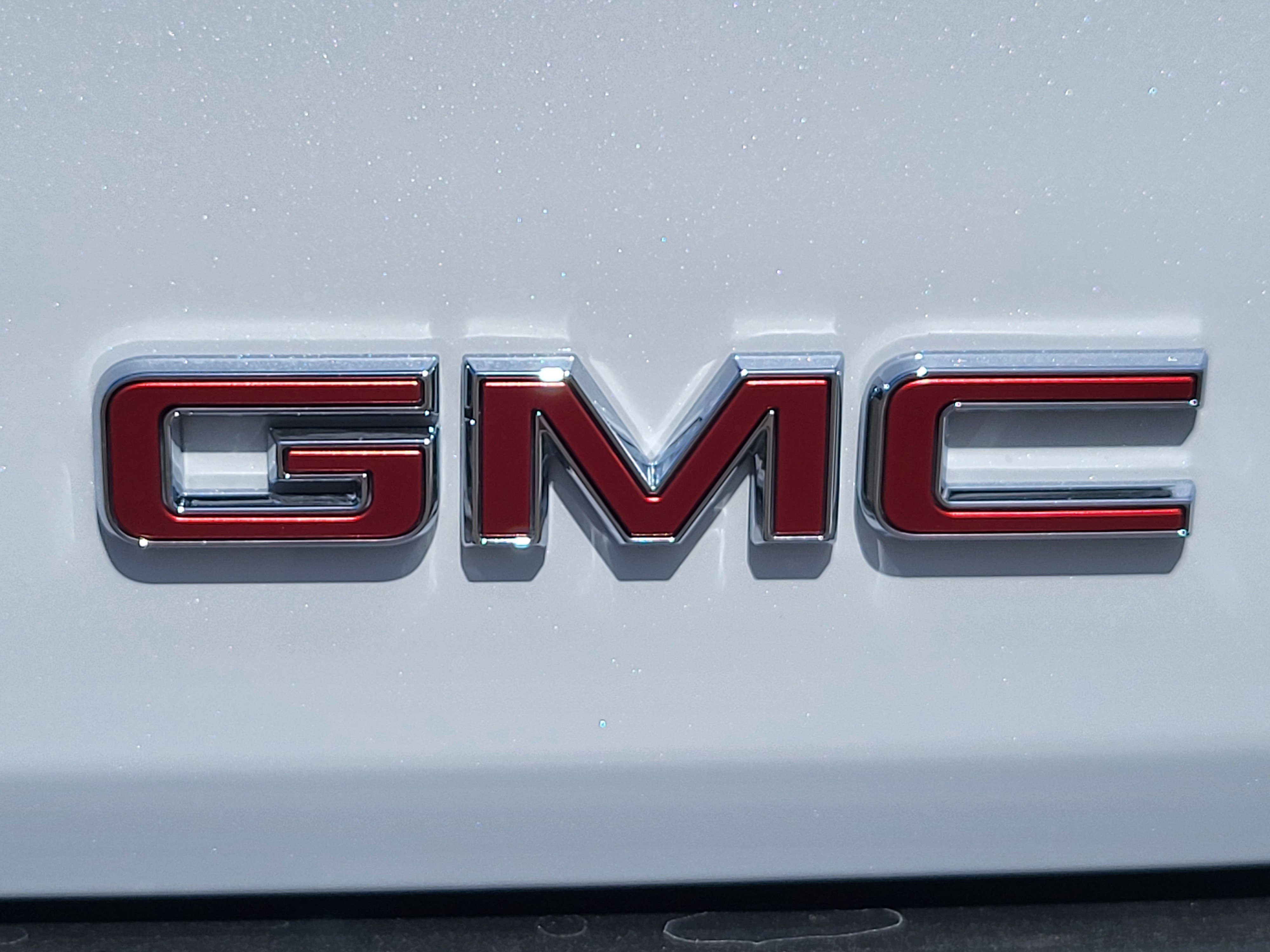 New 2026 Glacier White Tricoat GMC Denali image 11