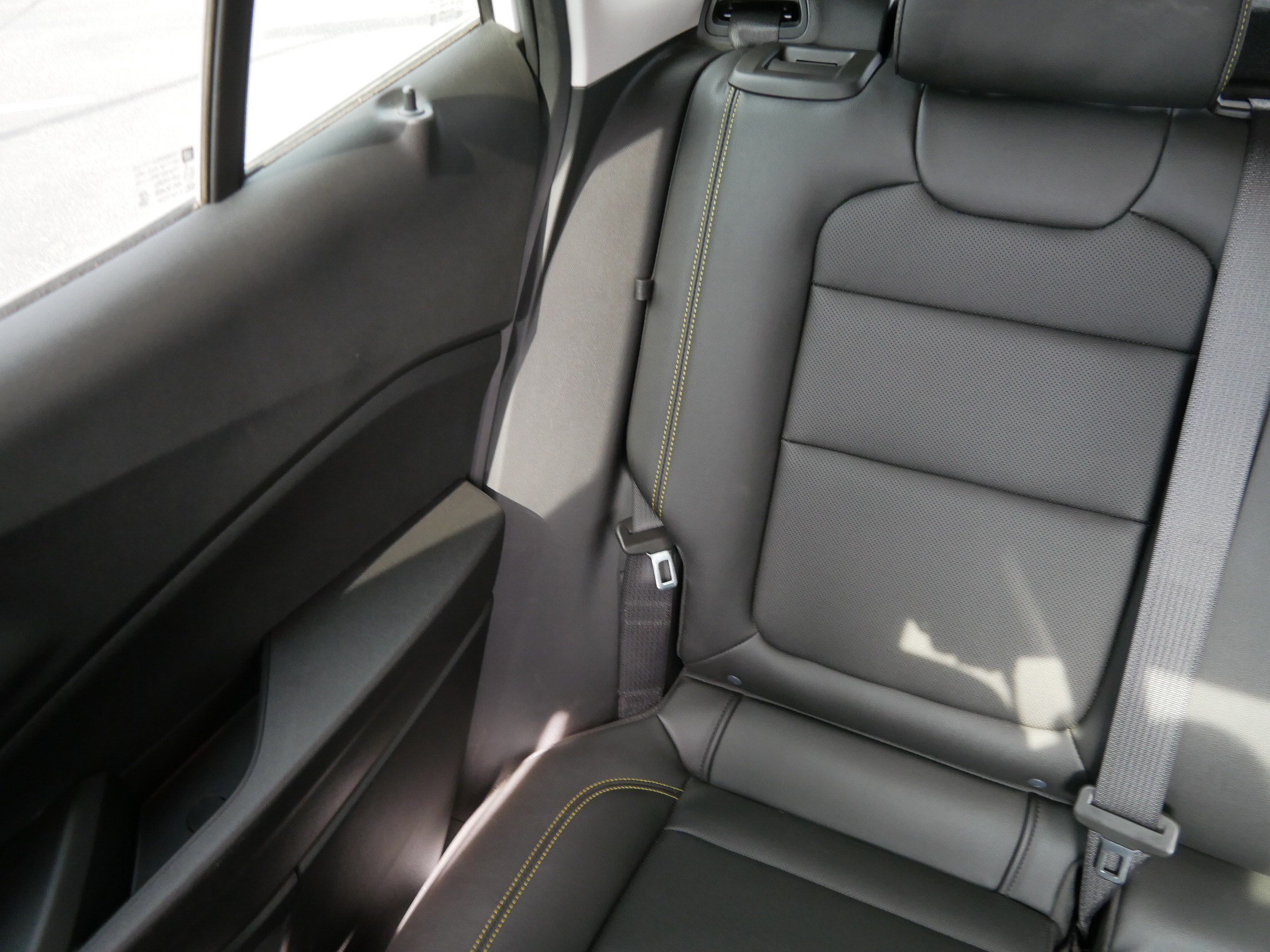 Used 2025 Summit White Chevrolet ACTIV image 12