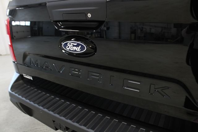 New 2026 Shadow Black Ford XLT image 31