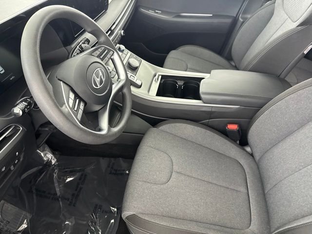 Certified Used 2025 Black Hyundai SE image 21