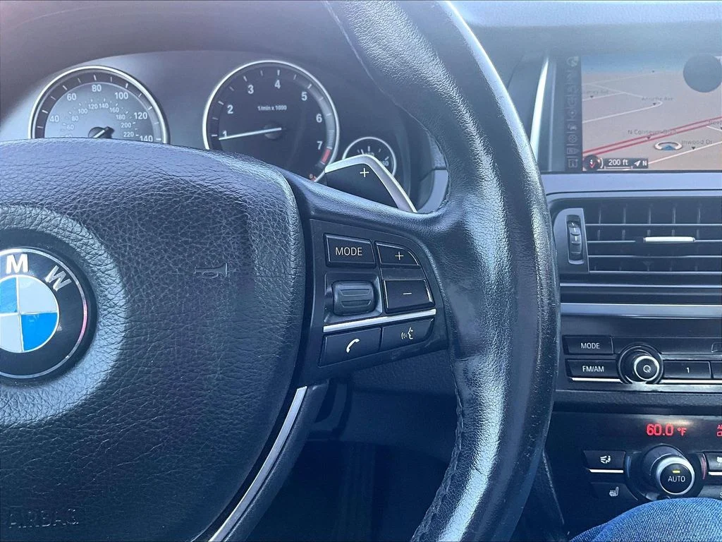 Used 2016 Gray BMW 528i xDrive image 19