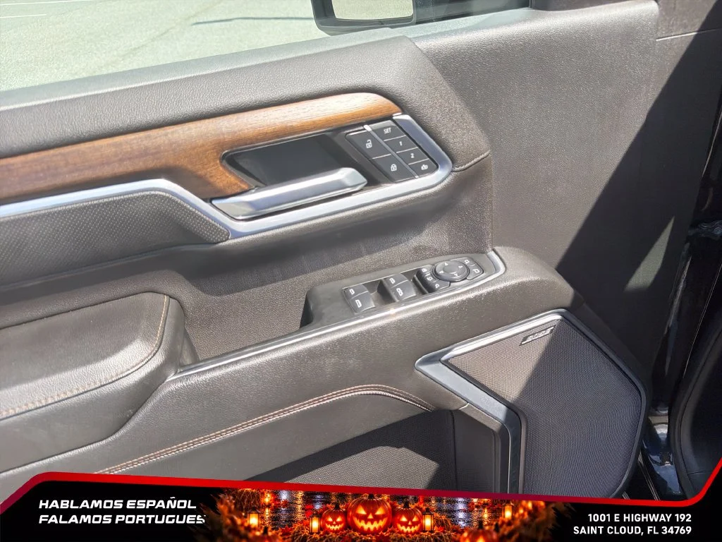 Used 2024 Black Chevrolet High Country image 13