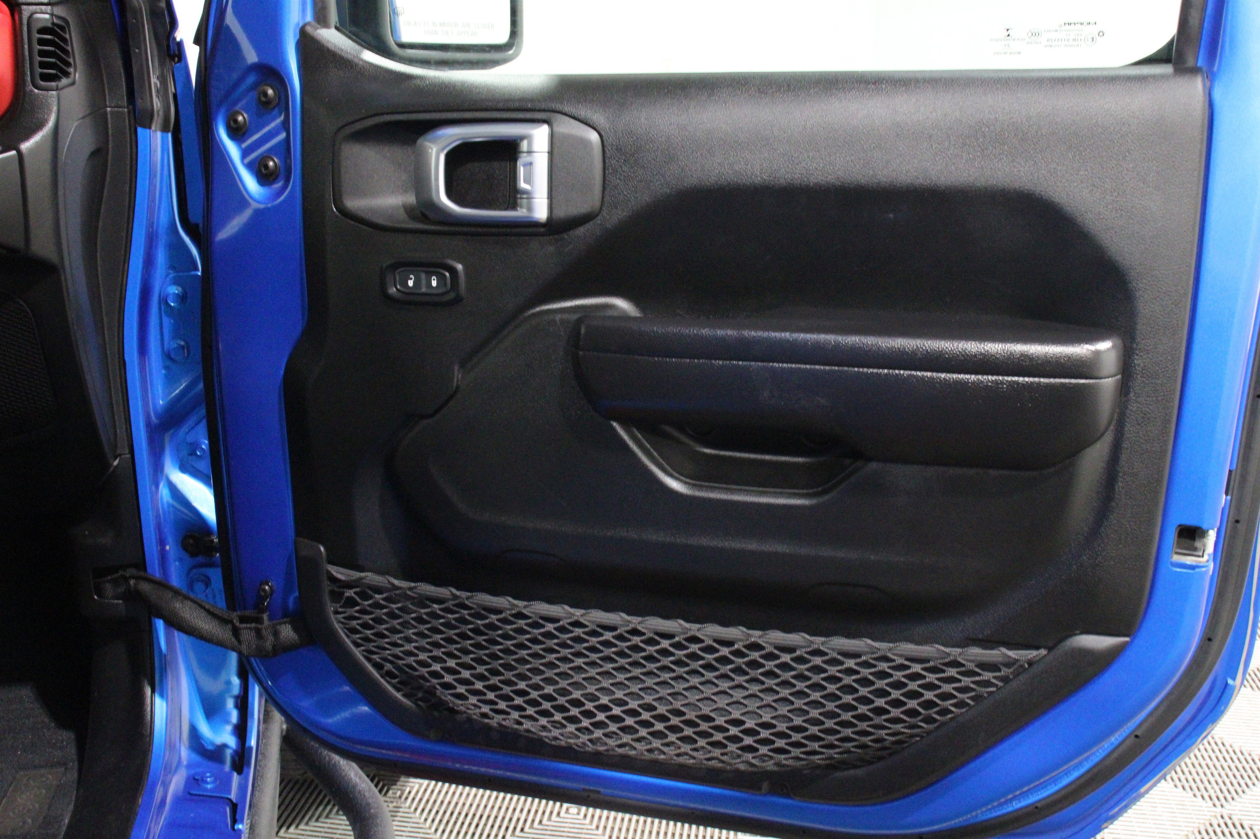 Used 2021 Hydro Blue Pearlcoat Jeep Rubicon image 30
