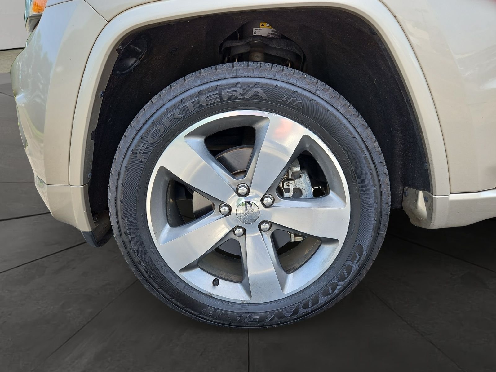 Used 2014 Gold Jeep Overland image 14