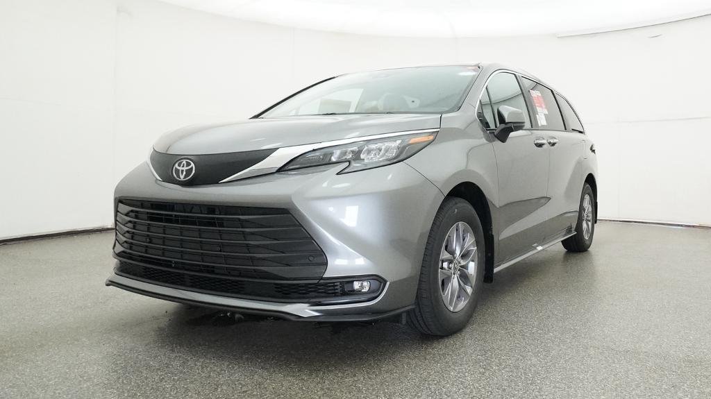 New 2026 Heavy Metal Toyota XLE image 19
