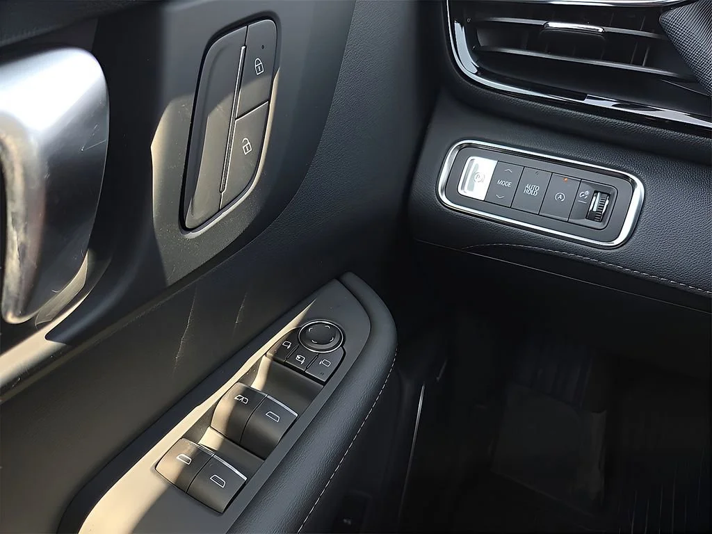 2026 Buick Enclave Sport Touring - Photo 16