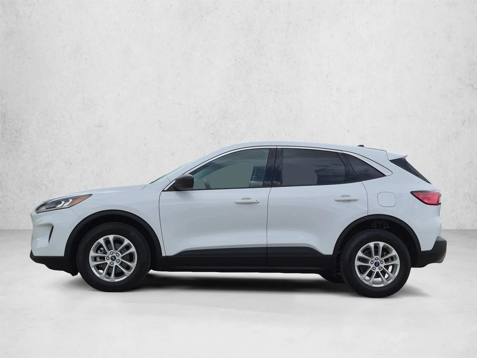Used 2022 Oxford White Ford SE Hybrid image 8