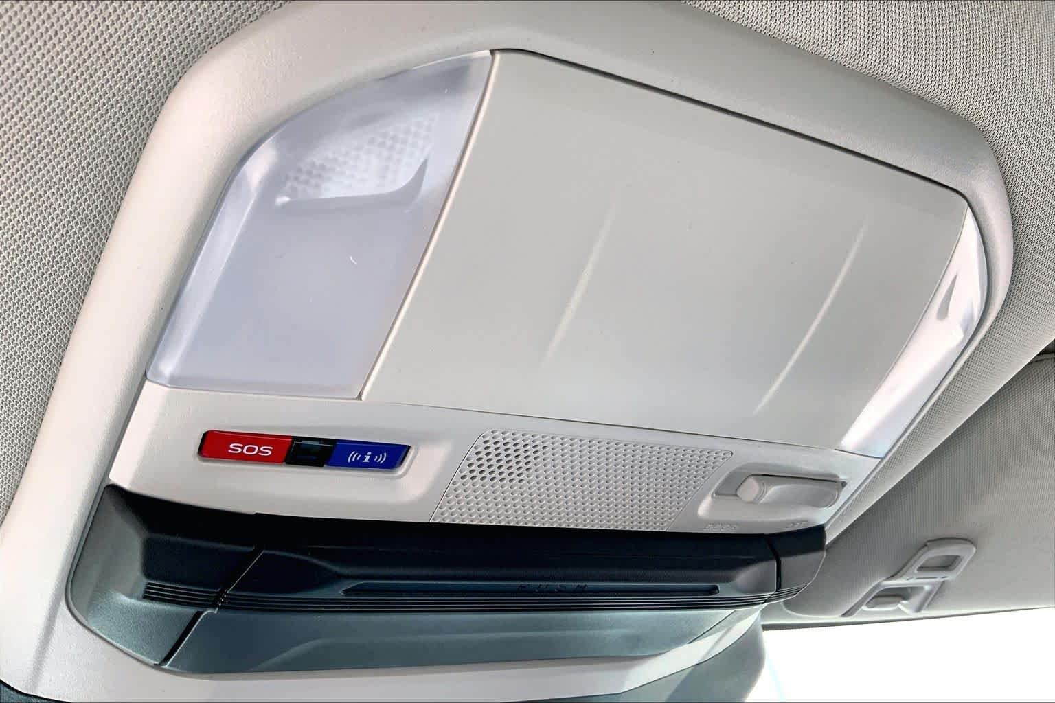 New 2026 CRYSTAL WHITE PEARL Subaru Premium 7-Passenger image 16