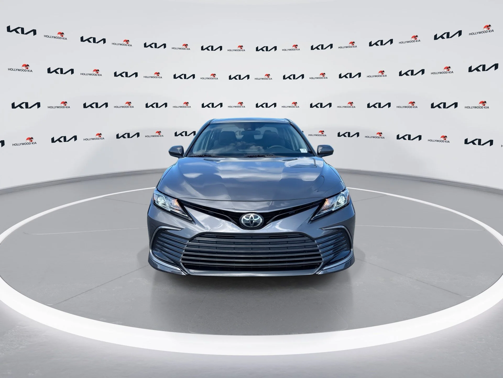 Used 2022 Predawn Gray Mica Toyota LE image 3