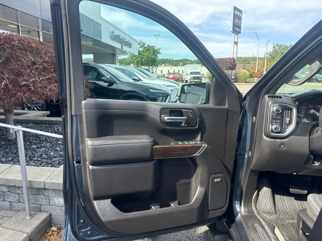 Used 2020 Blue GMC Elevation image 11
