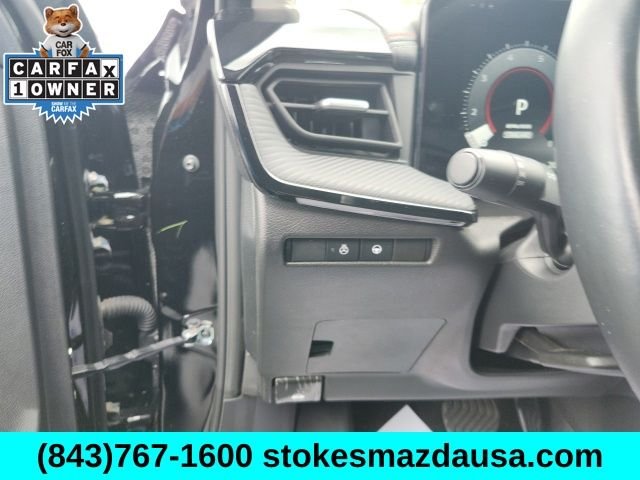 Used 2025 Black Nissan SR image 18