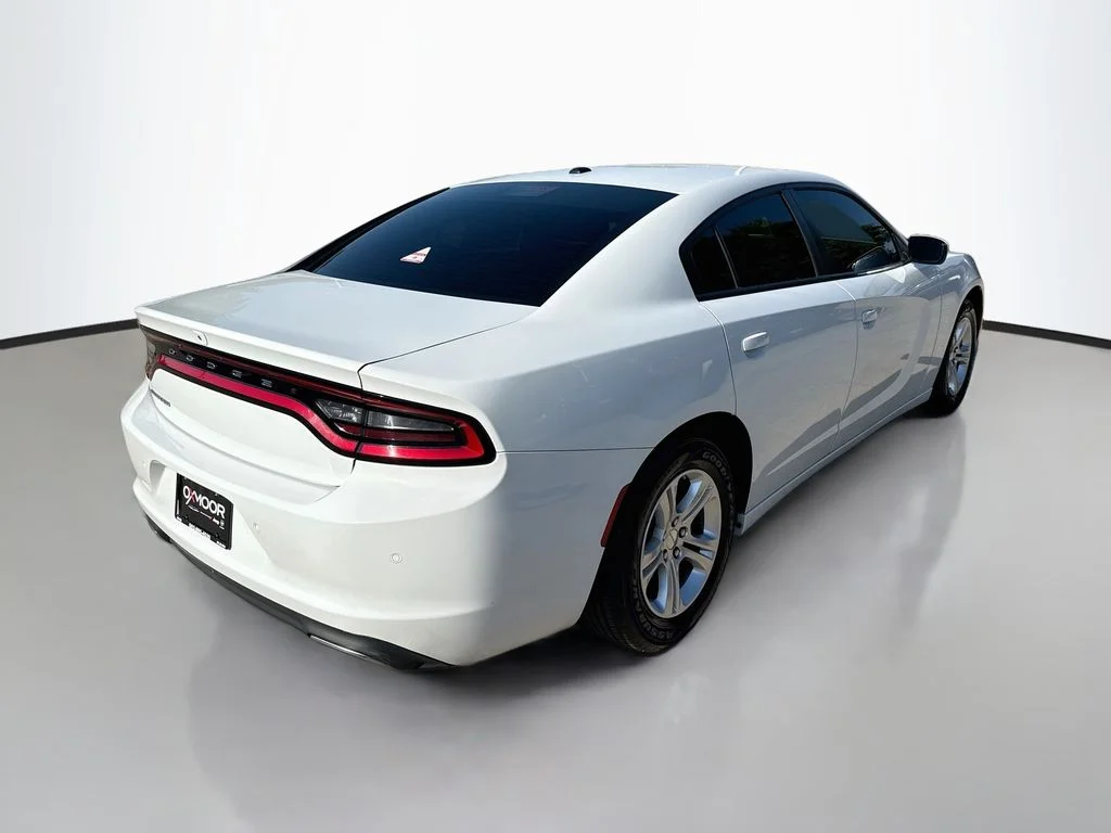 Certified Used 2022 White Knuckle Clearcoat Dodge SXT image 8