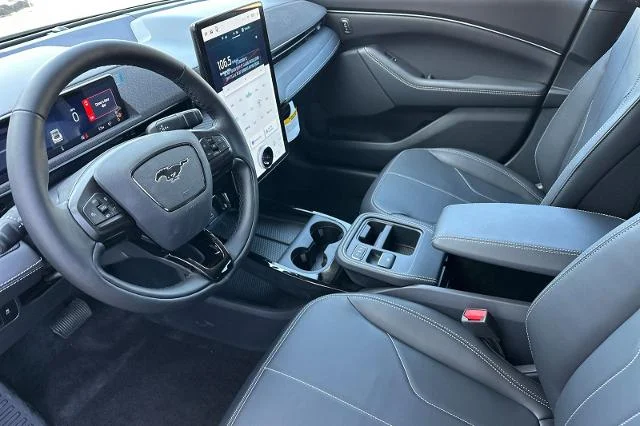 New 2026 Desert Sand Ford Select image 31