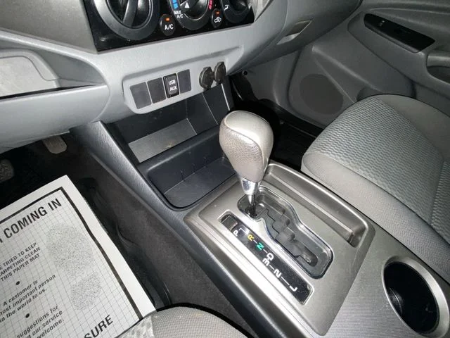 Used 2013 Blue Toyota Base image 19