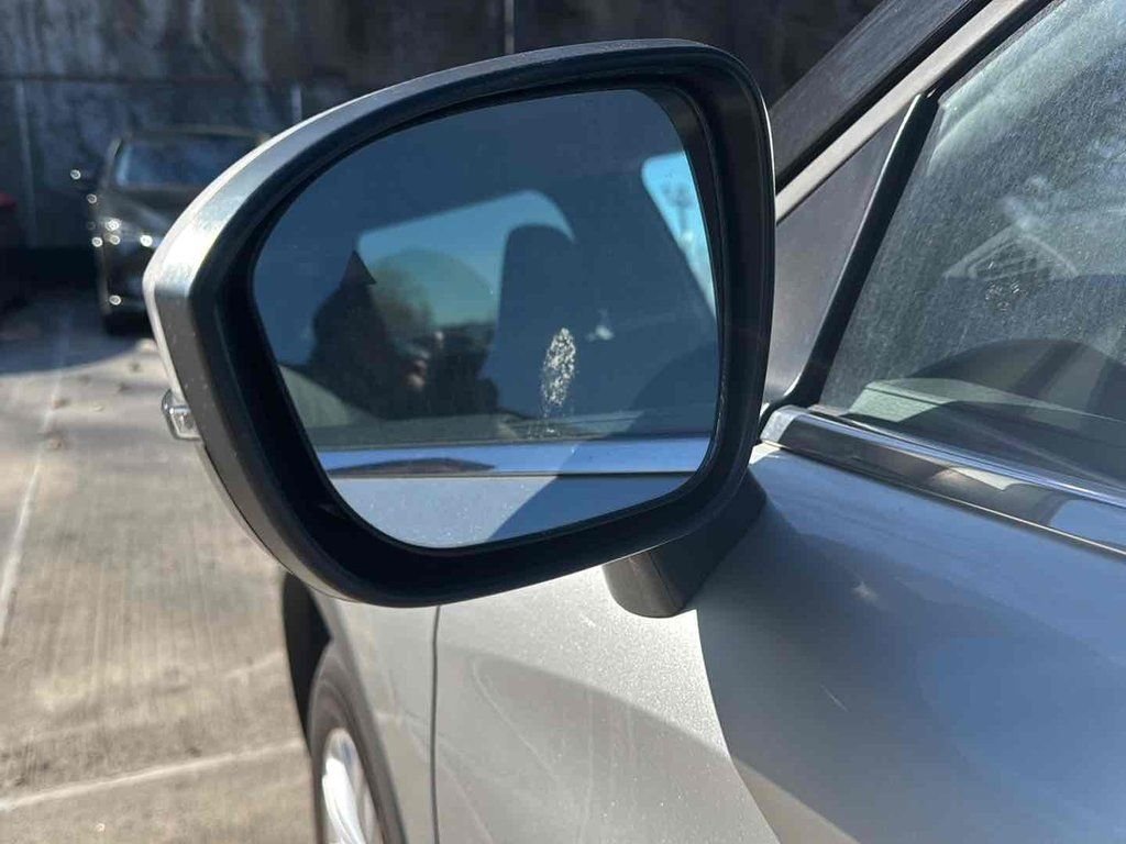 Used 2024 Gray Mitsubishi ES image 25