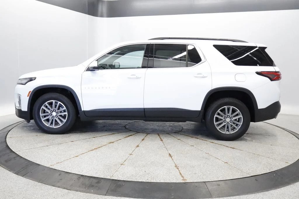 Certified 2022 Chevrolet Traverse 1LT with VIN 1GNEVGKW3NJ192623 for sale in Coon Rapids, Minnesota