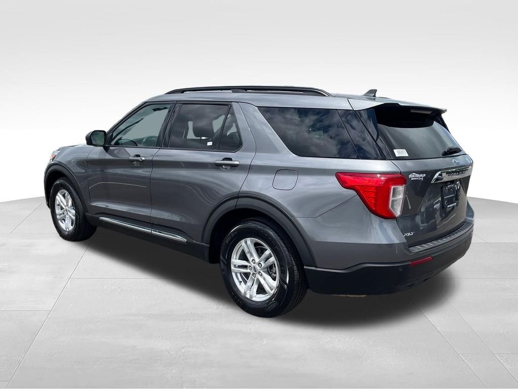 Used 2022 Gray Ford XLT image 3