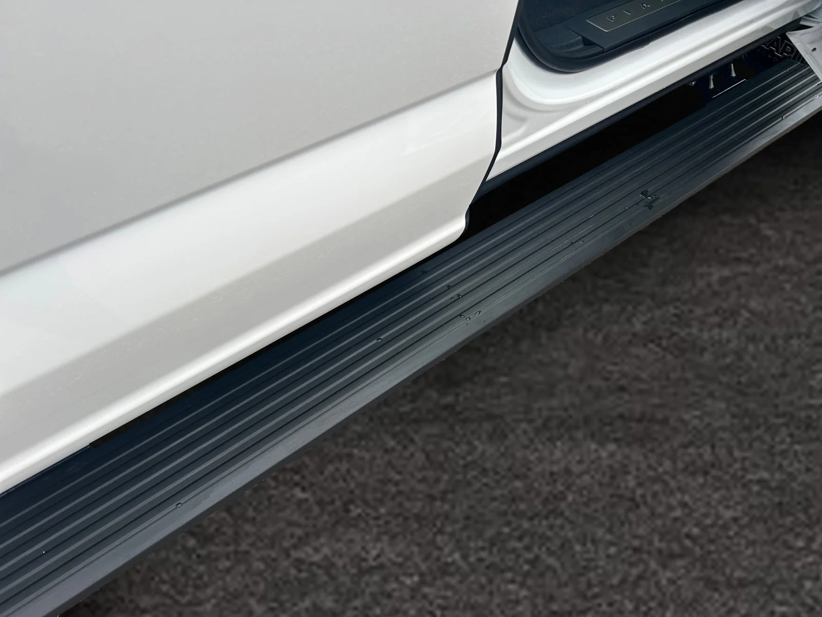 New 2026 Star White Metallic Tri-Coat Ford Platinum image 12