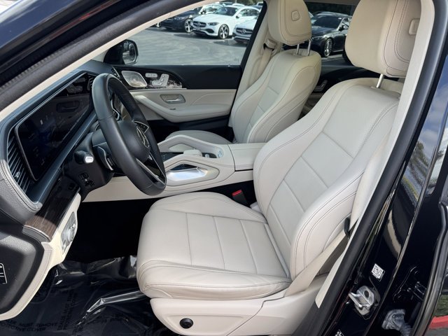 Used 2024 Obsidian Black Metallic Mercedes-Benz GLS 450 image 17