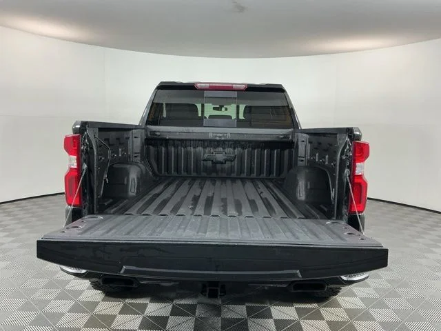 Used 2020 Black Chevrolet LT Trail Boss image 7