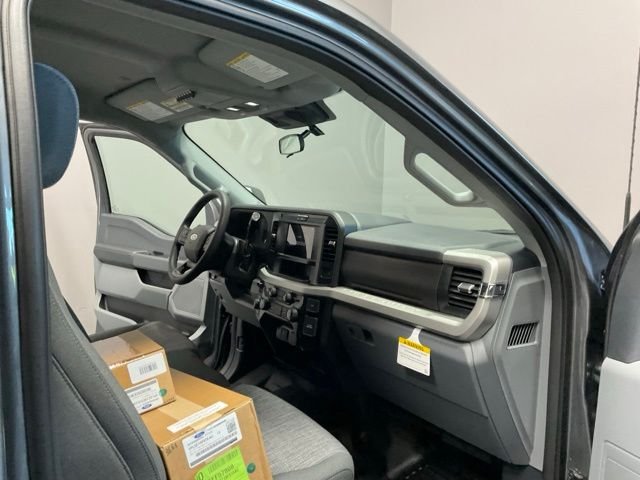 New 2026 Carbonized Gray Metallic Ford F-350® XLT image 19