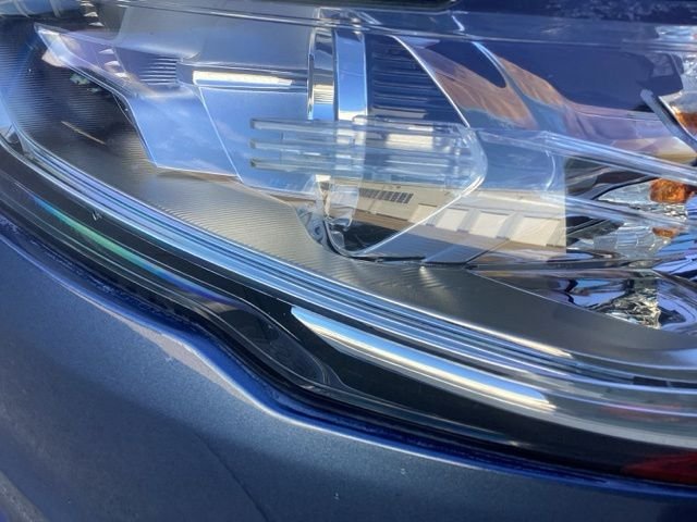 Certified Used 2018 Blue Metallic Ford S image 5