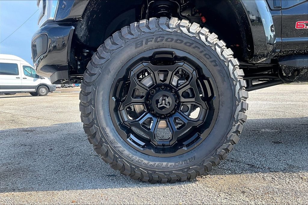 New 2025 Black Ford XLT image 10