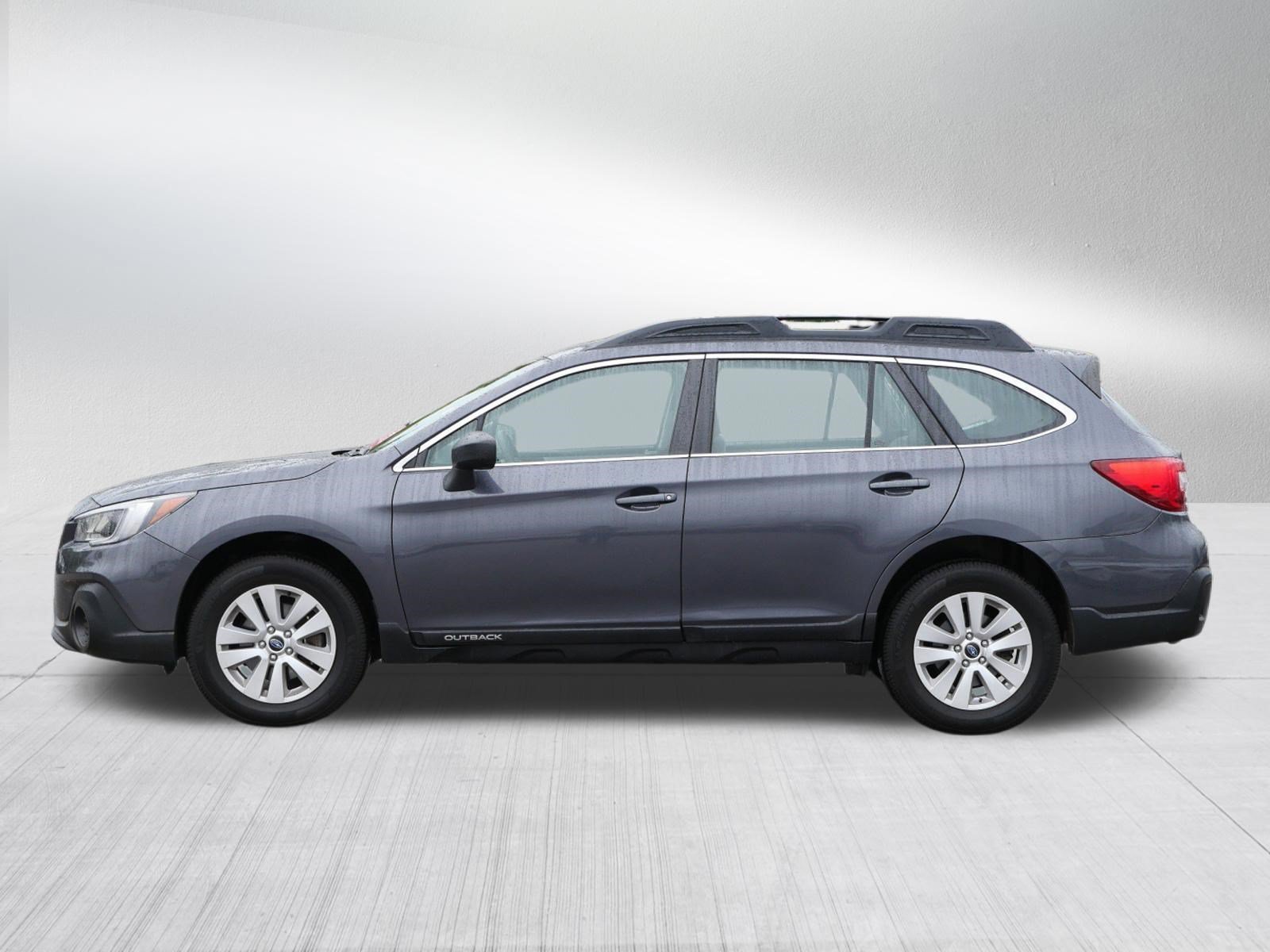 Used 2019 Magnetite Gray Metallic Subaru WGN 2.5I image 4