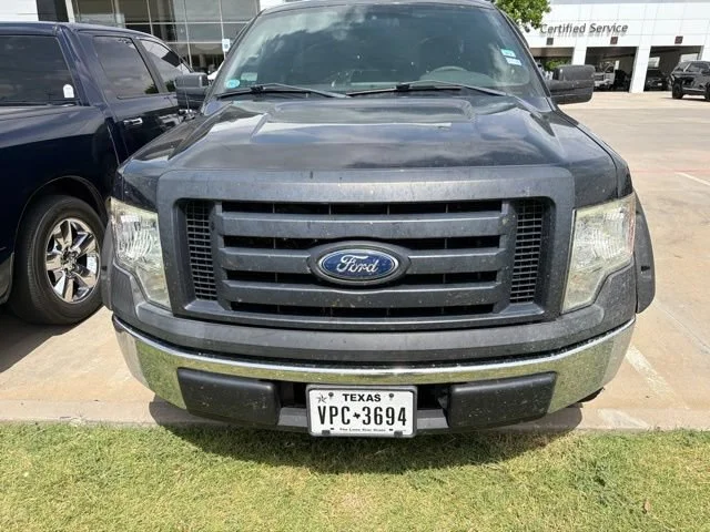 Used 2011 Black Ford XL image 3