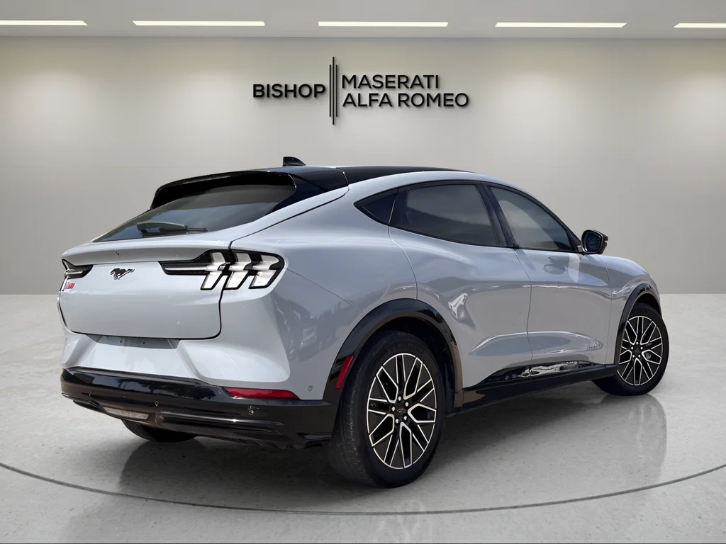 Used 2024 Gray Ford Premium image 5