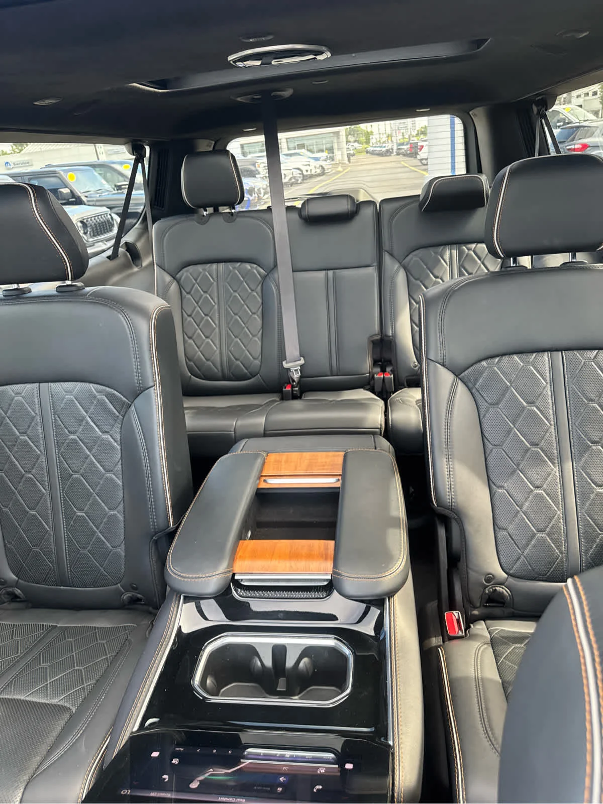 2024 Jeep Grand Wagoneer L Series III - Photo 22