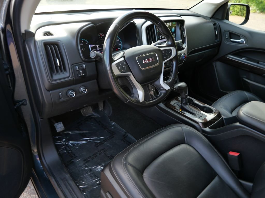 Used 2017 Gray GMC SLT image 3