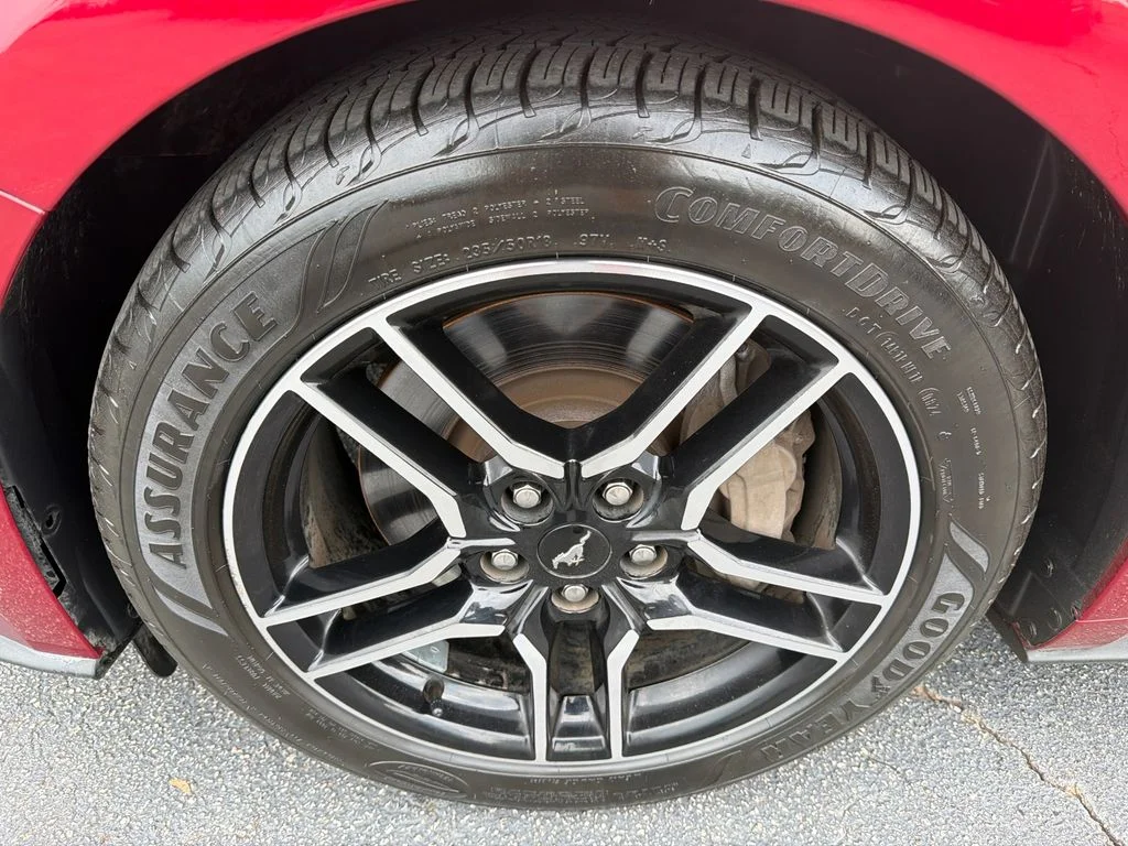 Used 2018 Red Ford GT image 11