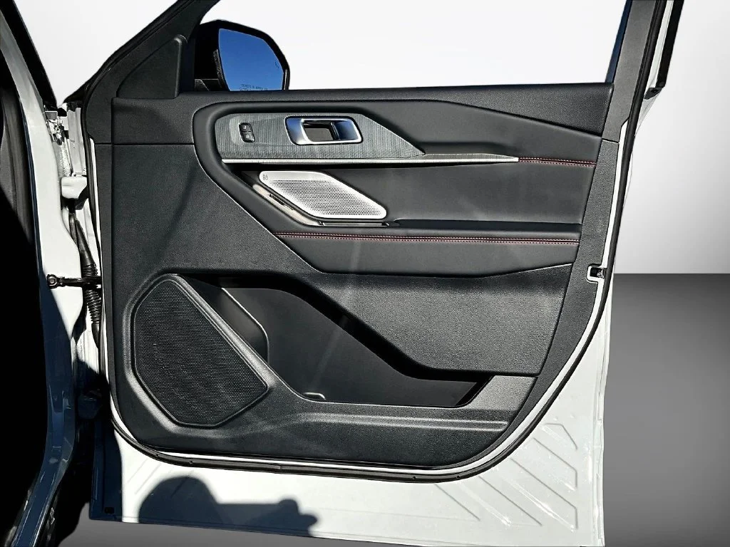 New 2027 Avalanche Gray Ford ST image 39