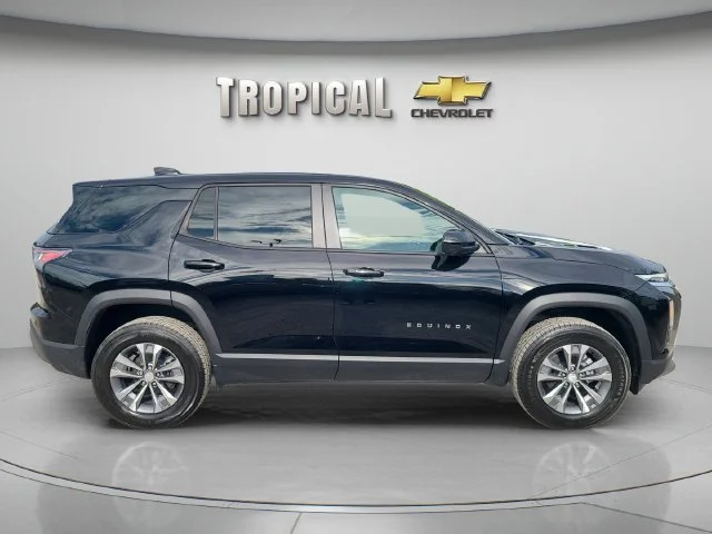 New 2027 Mosaic Black Metallic Chevrolet LT image 6