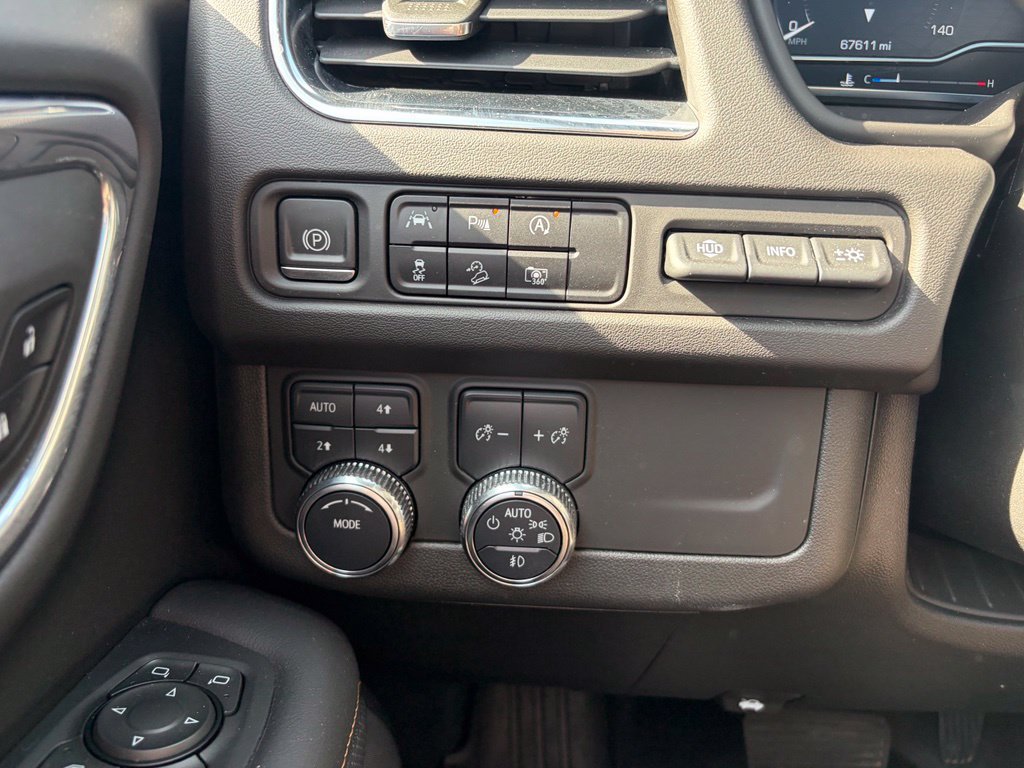 2023 GMC Yukon XL AT4 - Photo 16