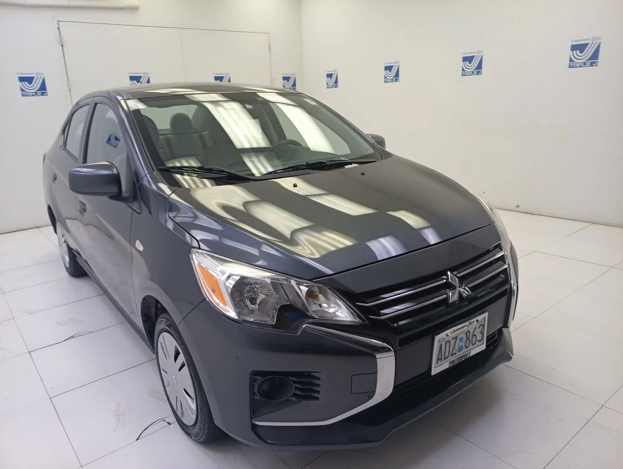 Used 2024 Graphite Gray Mitsubishi ES image 1