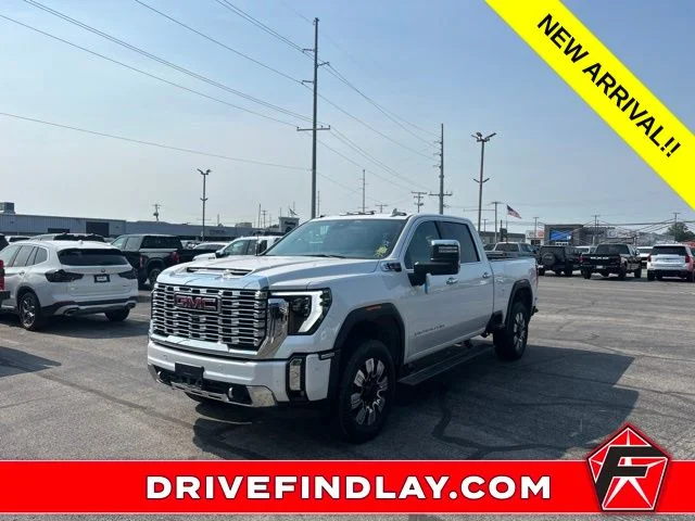 Used 2024 White GMC Denali image 1