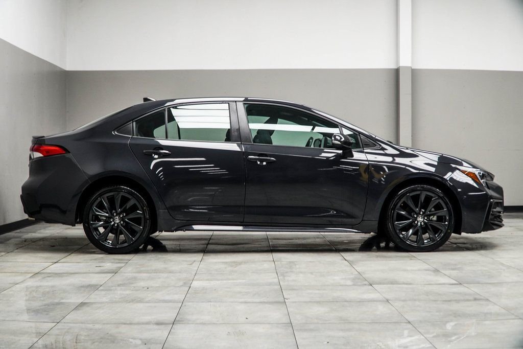 Used 2023 Gray Toyota SE image 5