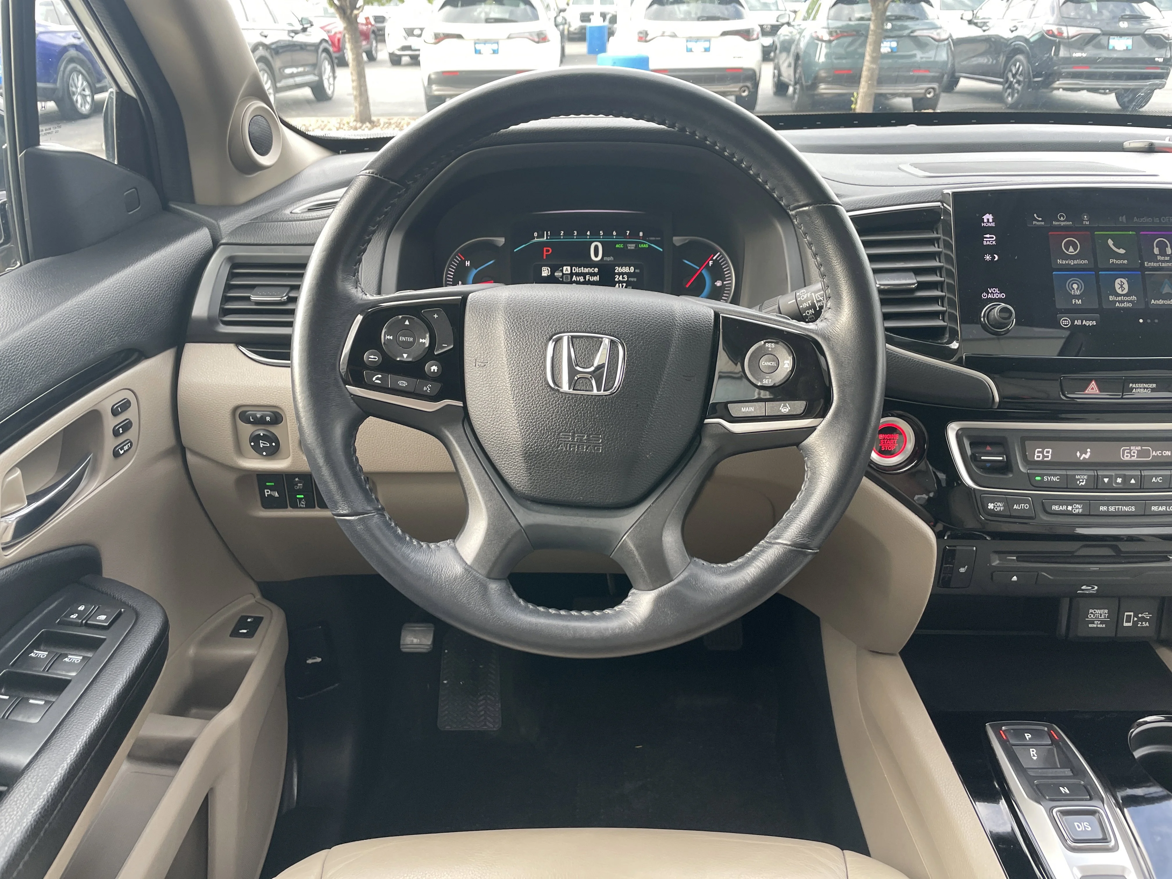 Certified Used 2022 Platinum White Pearl Honda Touring 7-Passenger image 15