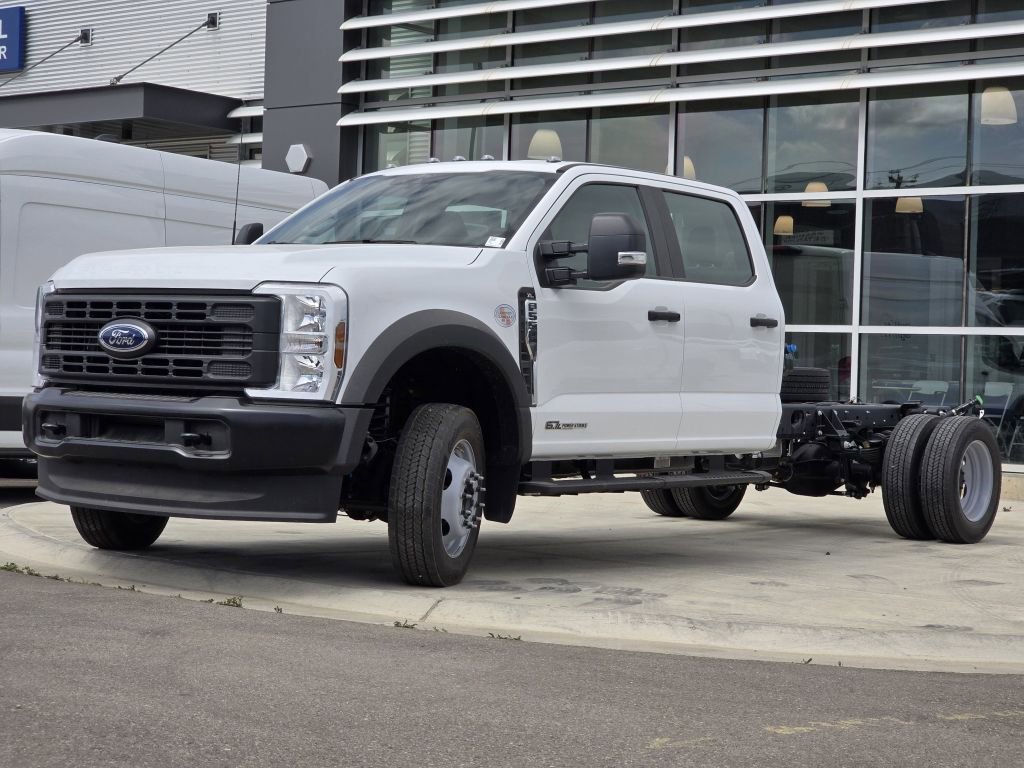 New 2026 Oxford White Ford F-550® XL image 18