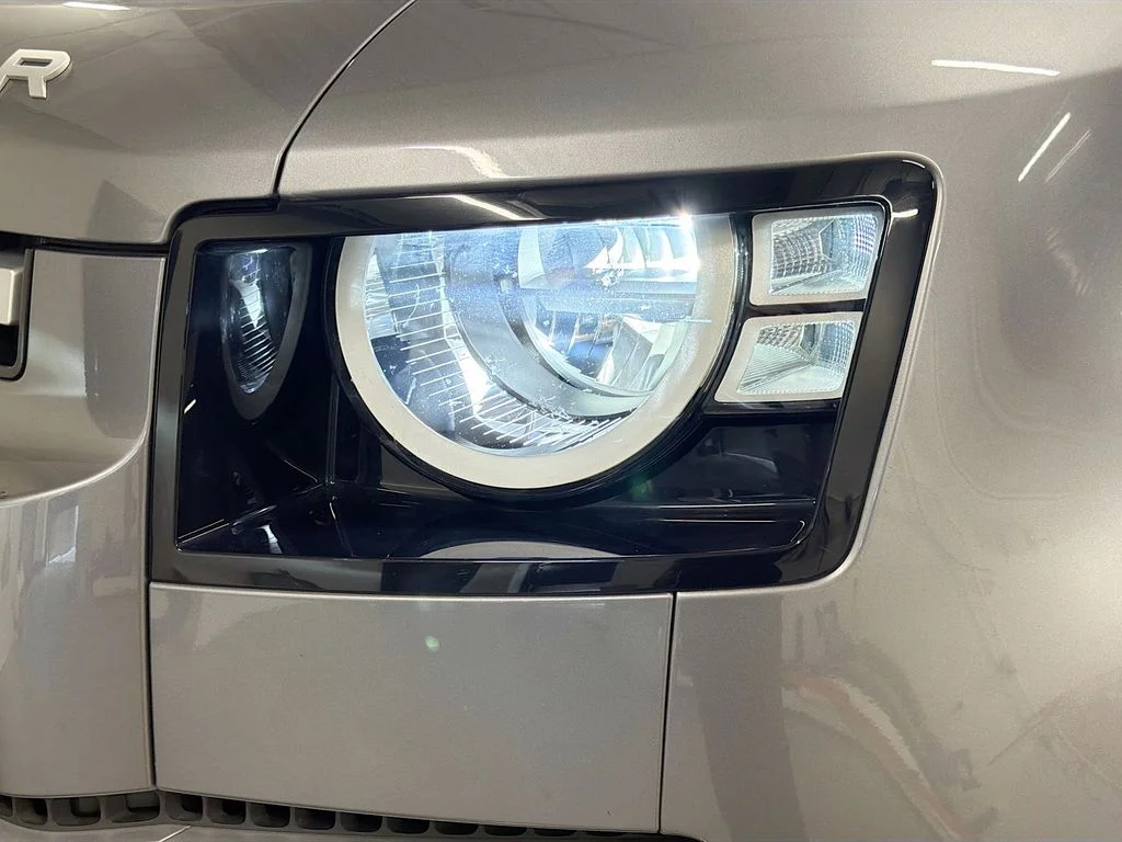 Used 2023 Gray Land Rover Standard image 30