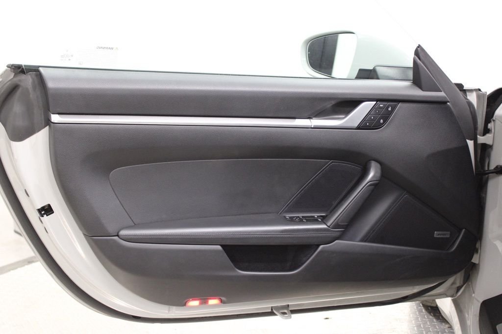 Used 2024  Porsche Carrera 4S image 17